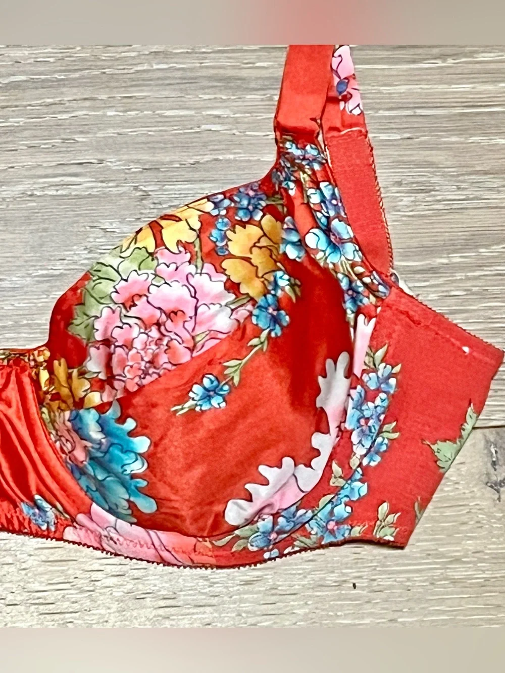 Vintage Vanity Fair 34C Red Floral Print Underwire Bra retro 70’s Style 75-487